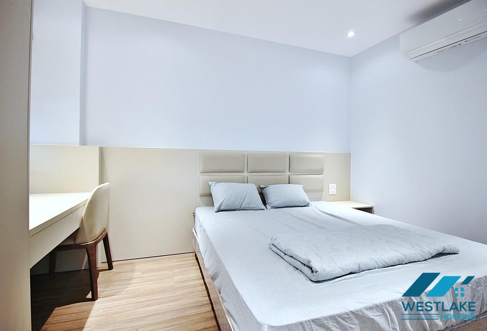Lake view apartment with big balcony in Vu mien, Tay ho