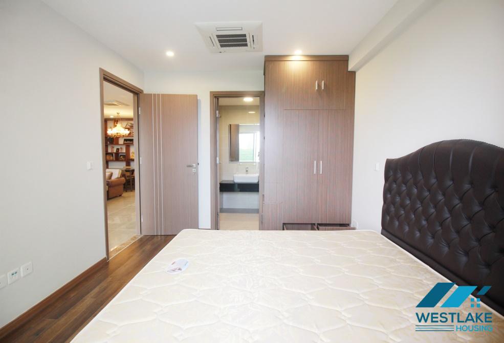 Căn hộ 3 phòng ngủ view thiên nhiên rộng cho thuê tại Ciputra, Tây Hồ