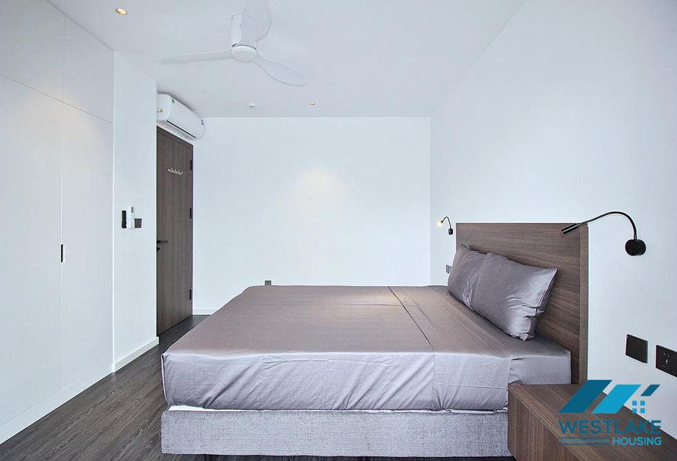 Amazing lake view and luxurious 04 bedrooms apartment for rent on beautiful Quang An Street, Tay Ho, Ha Noi