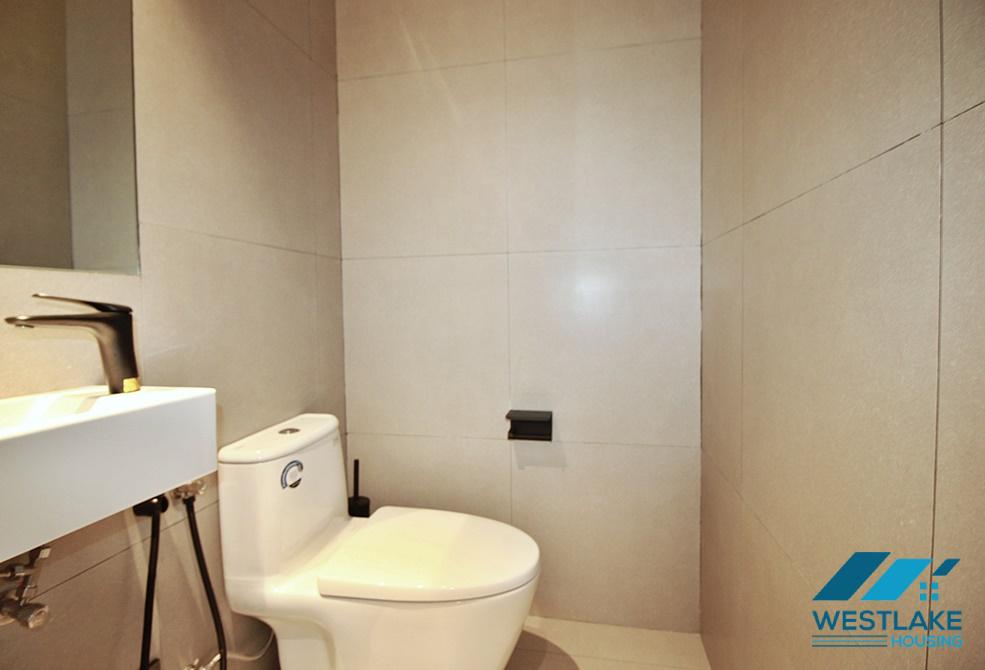 Amazing lake view and luxurious 04 bedrooms apartment for rent on beautiful Quang An Street, Tay Ho, Ha Noi