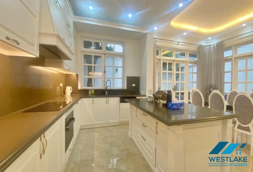  Nhà 5 phòng ngủ cho thuê tại Ciputra với đầy đủ nội thất
