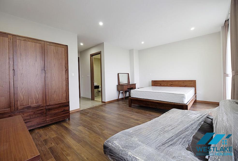 A brand new and nice 3 bedroom apartment for rent in Ciputra, Tay ho