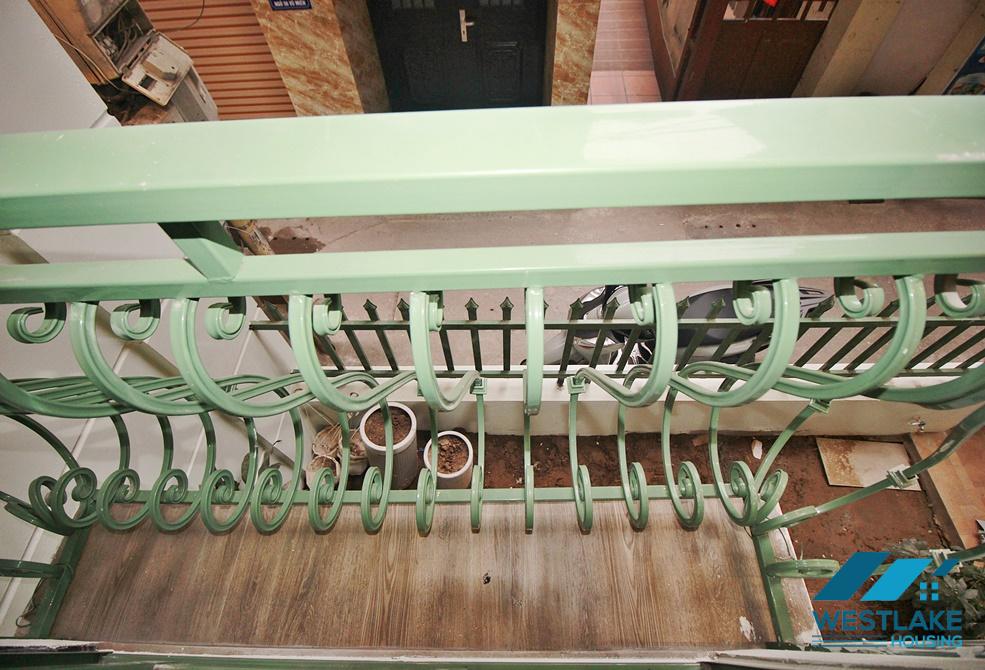 Cho Thuê Căn Hộ Một Phòng Ngủ Mới  Đẹp Tại Phố Vũ Miện Tây Hồ, Hà Nội