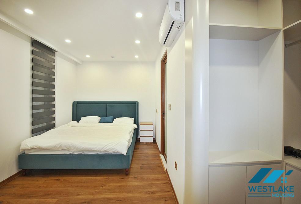 Cho Thuê Căn Hộ Một Phòng Ngủ Mới  Đẹp Tại Phố Vũ Miện Tây Hồ, Hà Nội