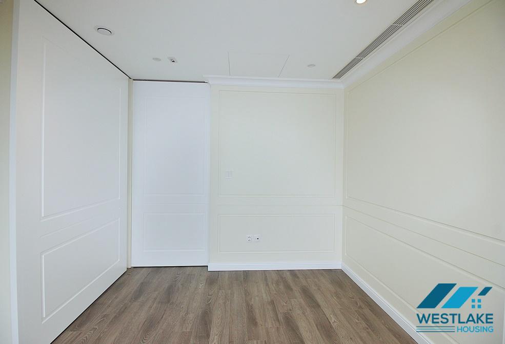 Cho thuê căn hộ 3 phòng ngủ hoàn toàn mới tại tòa nhà D'leroi Soleil, Xuân Diệu, Tây Hồ