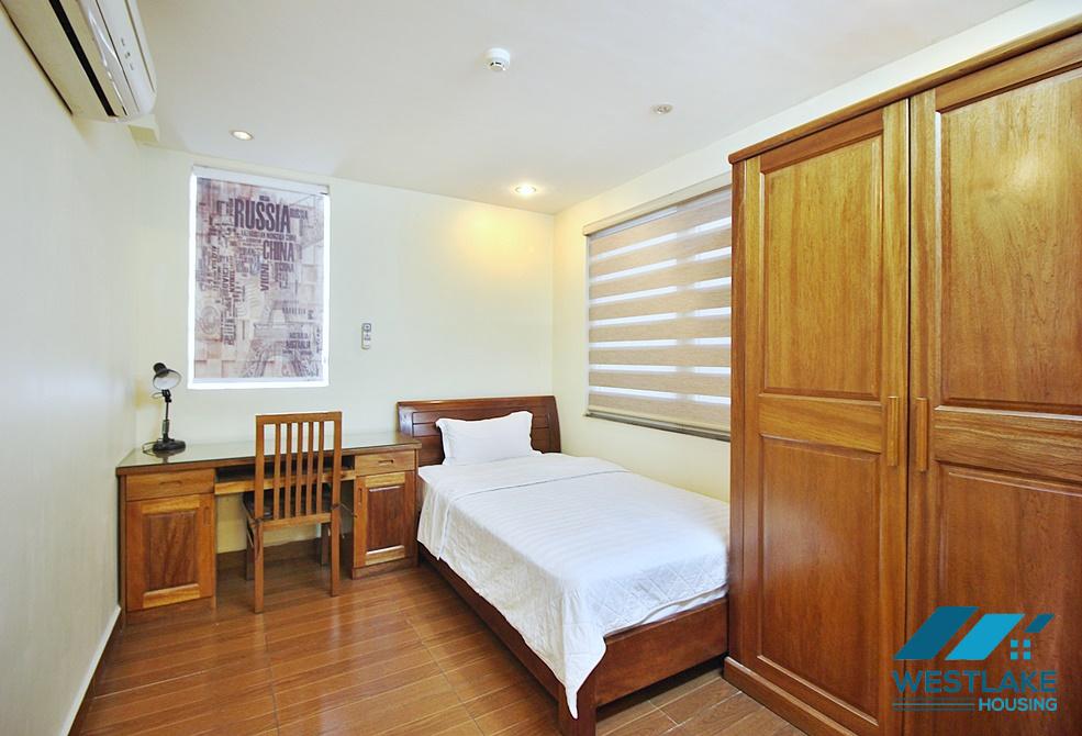 Căn Hộ 3 Phòng Ngủ Ban Công Rộng Đẹp, Thoáng View Hồ Cho Thuê Tại  Xuân Diệu, Tây Hồ