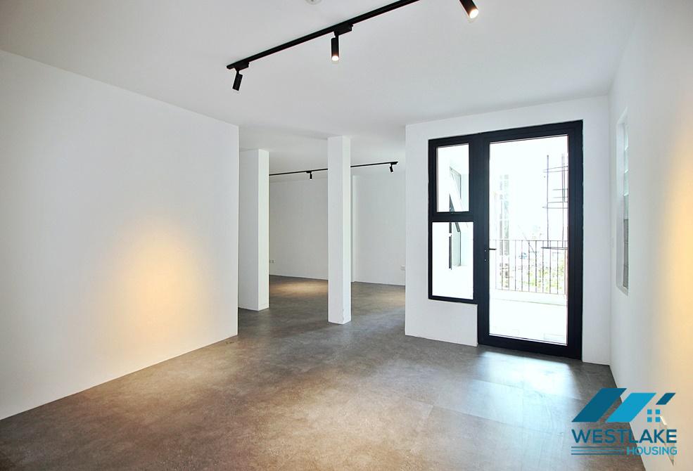 Large size office for rent in Tay Ho District, Ha Noi