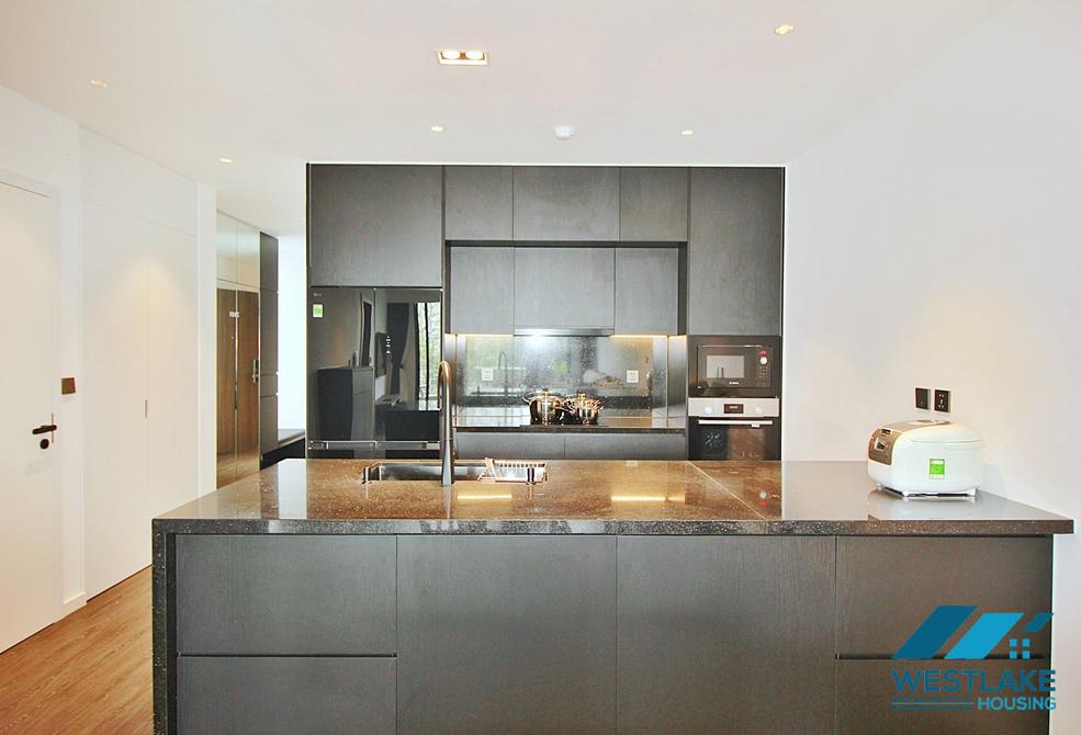 A beautiful 04 bedrooms apartment for rent on Quang An Street, Tay Ho, Ha Noi