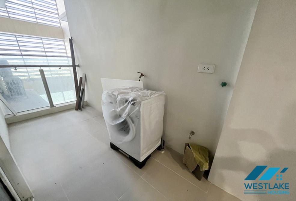 Căn hộ mới đầy đủ tiện nghi hiện đại đẹp ba phòng ngủ cho thuê với nhiều tiện ích