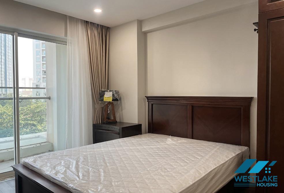 Căn hộ mới đầy đủ tiện nghi hiện đại đẹp ba phòng ngủ cho thuê với nhiều tiện ích