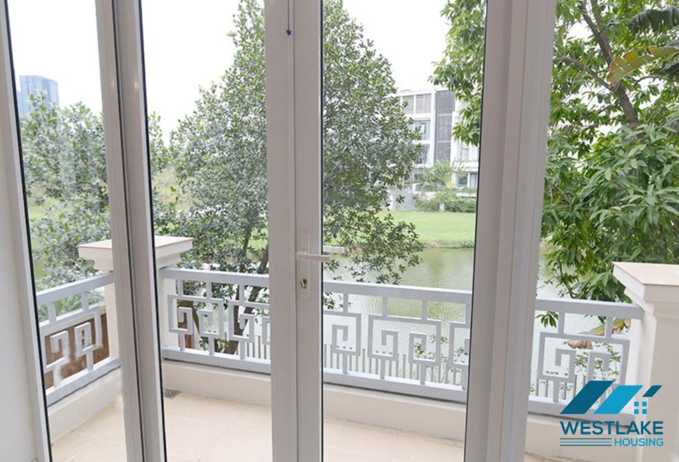 Cho thuê nhà năm phòng ngủ view sông tại khu T, Ciputra