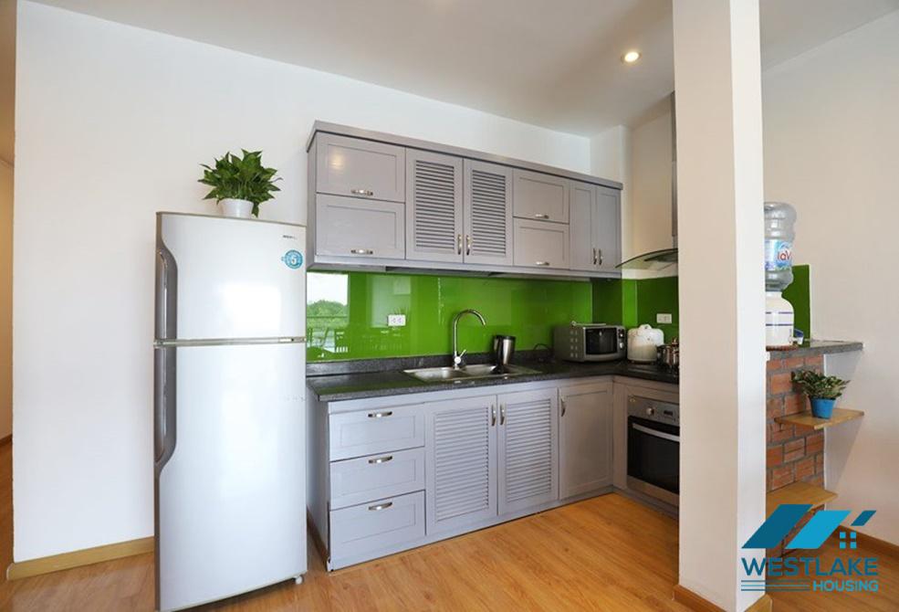A 02 bedrooms apartment for rent with lake view on Tu Hoa Street, Tay Ho, Ha Noi