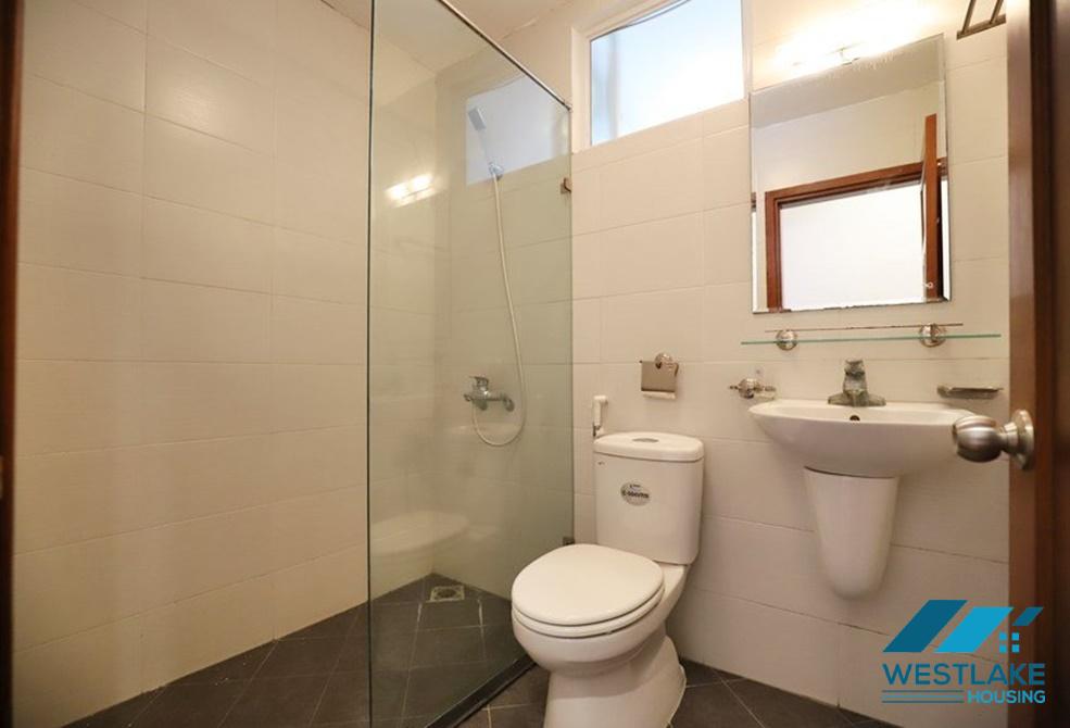 A 02 bedrooms apartment for rent with lake view on Tu Hoa Street, Tay Ho, Ha Noi