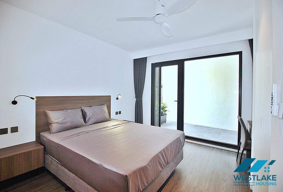 Cho Thuê Căn Hộ 04 Phòng Ngủ Đẹp Hiện Đại, Ban Công View Hồ Tại Phố Quảng An, Tây Hồ, Hà Nội