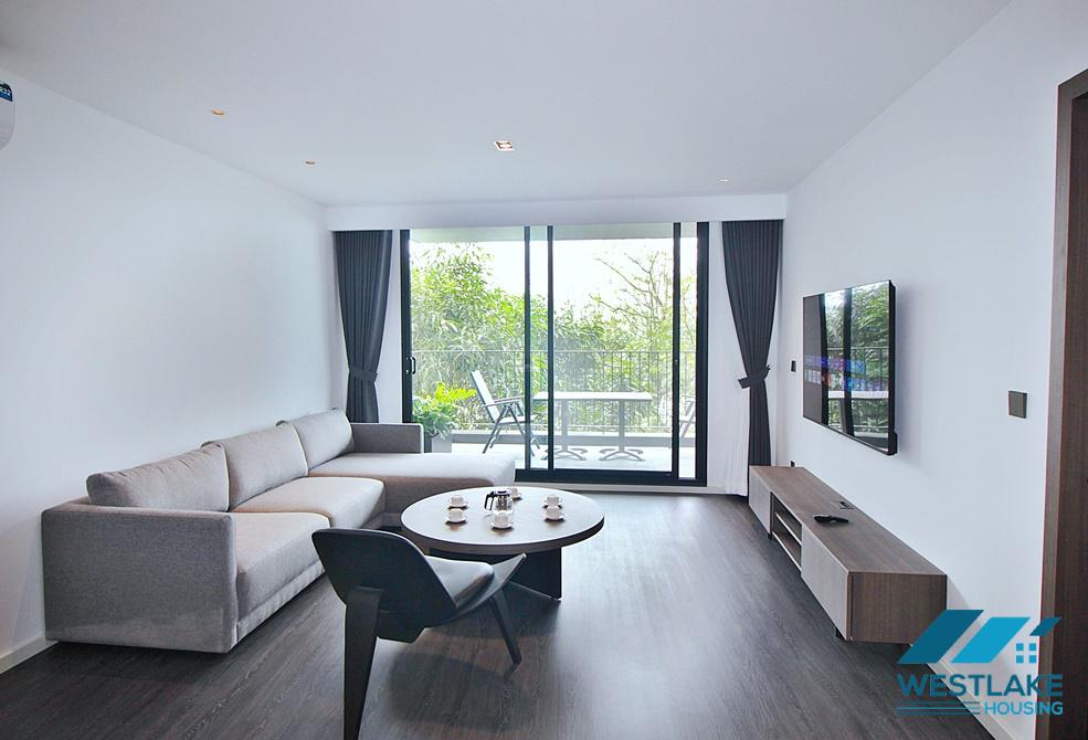Cho Thuê Căn Hộ 04 Phòng Ngủ Đẹp Hiện Đại, Ban Công View Hồ Tại Phố Quảng An, Tây Hồ, Hà Nội