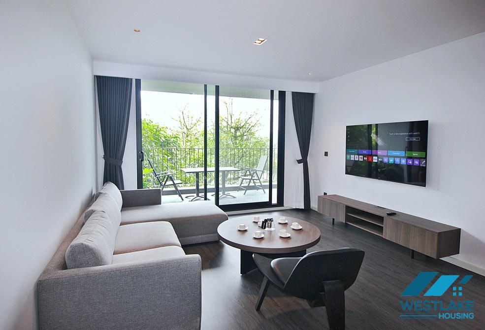 Cho Thuê Căn Hộ 04 Phòng Ngủ Đẹp Hiện Đại, Ban Công View Hồ Tại Phố Quảng An, Tây Hồ, Hà Nội