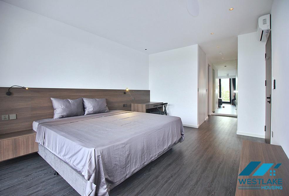 Cho Thuê Căn Hộ 04 Phòng Ngủ Đẹp Hiện Đại, Ban Công View Hồ Tại Phố Quảng An, Tây Hồ, Hà Nội
