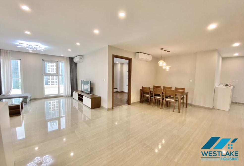 Căn hộ 3 phòng ngủ sáng sủa cho thuê tại L3 - Ciputra, Tây Hồ