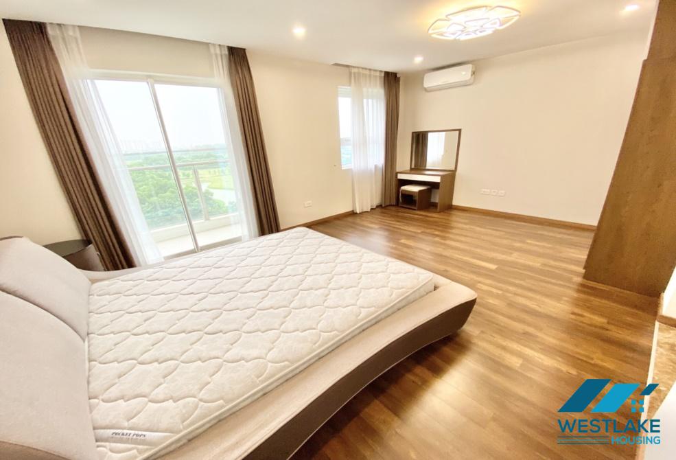 Căn hộ 3 phòng ngủ sáng sủa cho thuê tại L3 - Ciputra, Tây Hồ