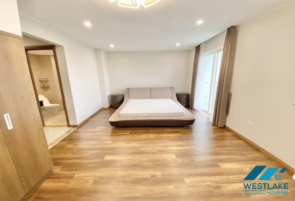 Căn hộ 3 phòng ngủ sáng sủa cho thuê tại L3 - Ciputra, Tây Hồ