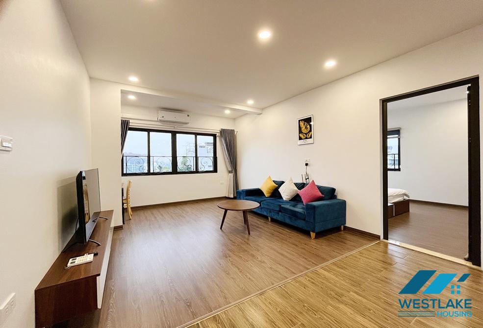 Bright and spacious one bedroom apartment for rent on Trinh Cong Son street, Tay Ho, Ha Noi