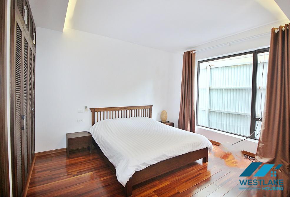 A lakeview 3 bedroom apartment in Quang khanh, Tay ho