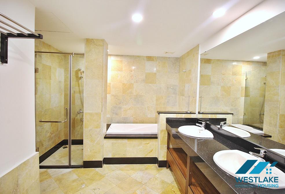 A lakeview 3 bedroom apartment in Quang khanh, Tay ho