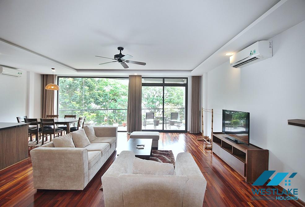 A lakeview 3 bedroom apartment in Quang khanh, Tay ho