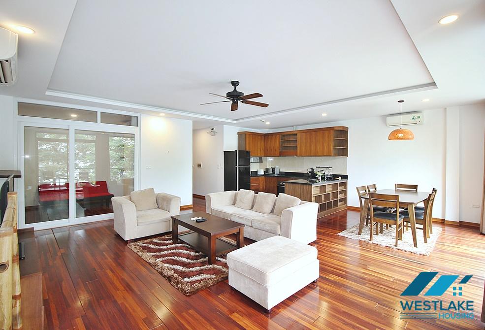A lakeview 3 bedroom apartment in Quang khanh, Tay ho