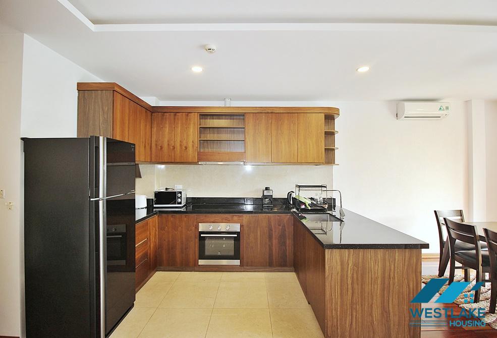 A lakeview 3 bedroom apartment in Quang khanh, Tay ho