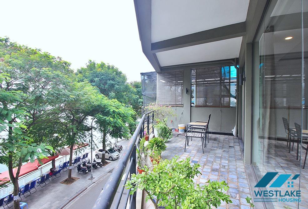 A lakeview 3 bedroom apartment in Quang khanh, Tay ho
