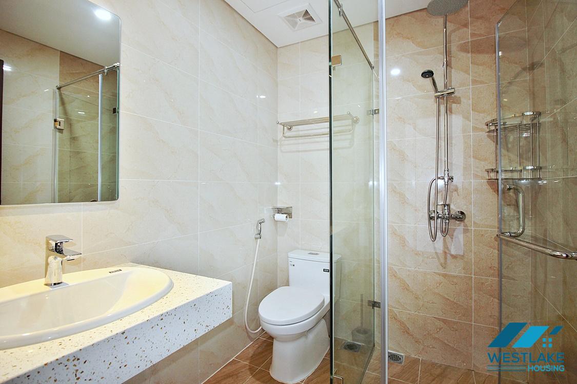 Cho Thuê Căn Hộ 2 Phòng Ngủ Mới, Đẹp Sáng Thoáng Tại Xuân Diệu, Tây Hồ