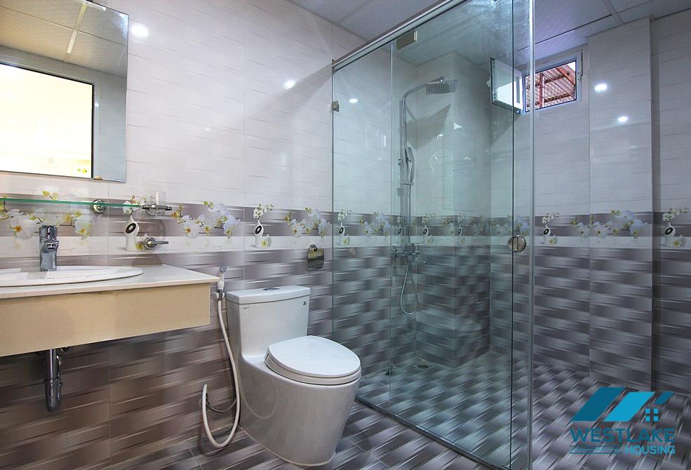 Căn Hộ Một Phòng Ngủ Có Ban Công Rộng, Sáng Thoáng Cho Thuê Tại Phố Âu Cơ, Tây Hồ