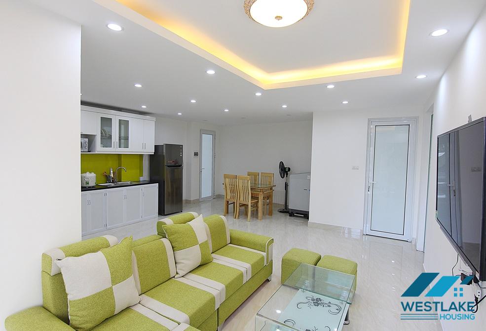 Căn Hộ Một Phòng Ngủ Có Ban Công Rộng, Sáng Thoáng Cho Thuê Tại Phố Âu Cơ, Tây Hồ
