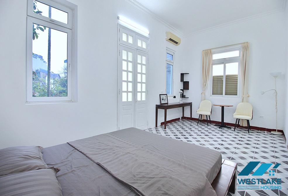 Cho Thuê Nhà 3 Phòng Ngủ Mới Cải Tạo Lại, Ban Công Sân Vườn Rộng Thoáng Sáng Tại Tây Hồ, Hà Nội