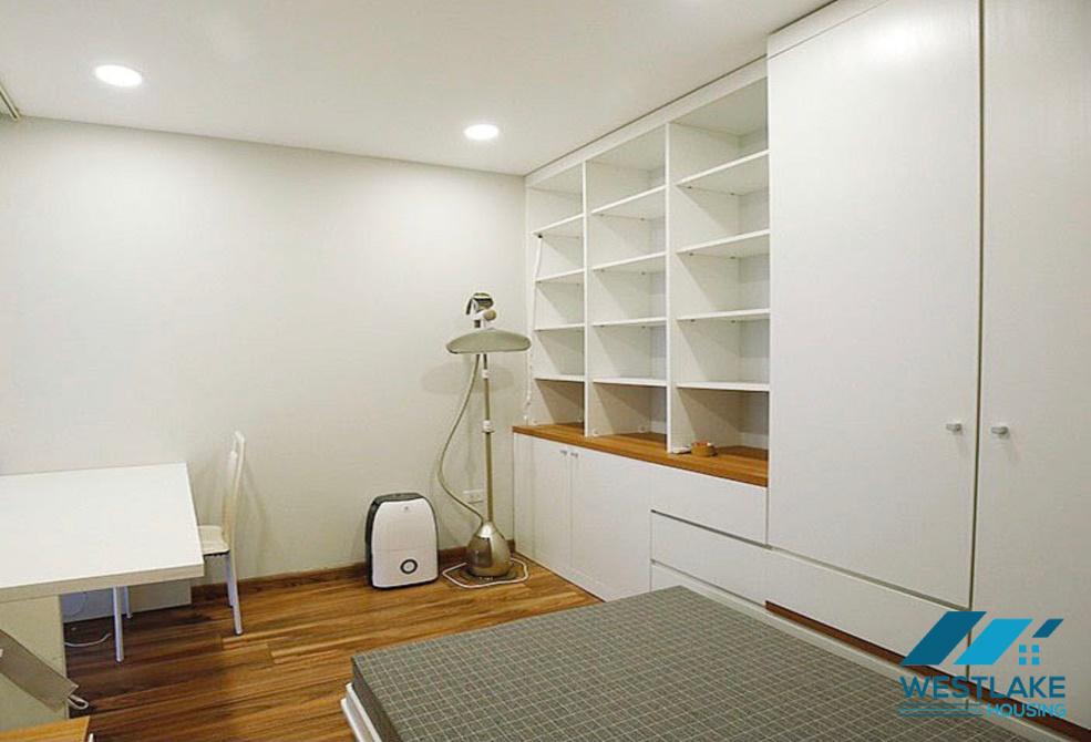 High floor three bedroom apartment for rent in Ciputra, Tay Ho, Ha Noi