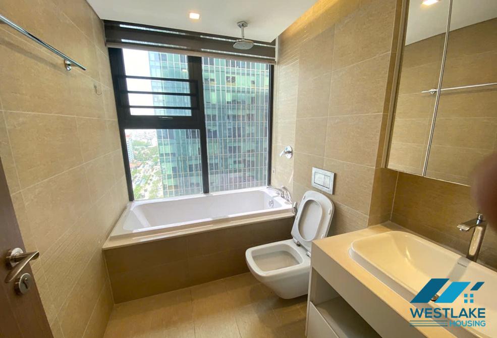 A bright and modern 3 bedroom apartment for rent in Vinhome Metropolish, Ba Dinh, Ha Noi