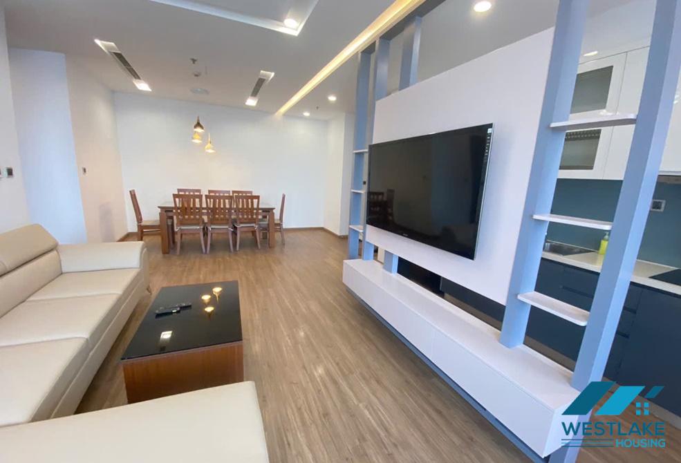 A bright and modern 3 bedroom apartment for rent in Vinhome Metropolish, Ba Dinh, Ha Noi