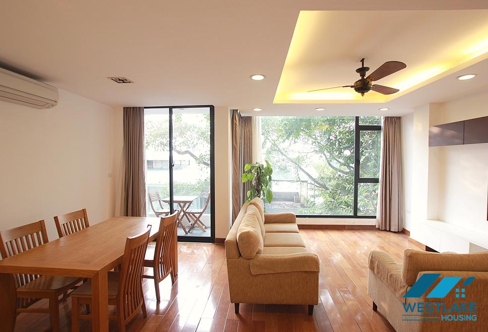 Nice 02 bedrooms apartment for rent in Truc Bach area, Ba Dinh, Ha Noi