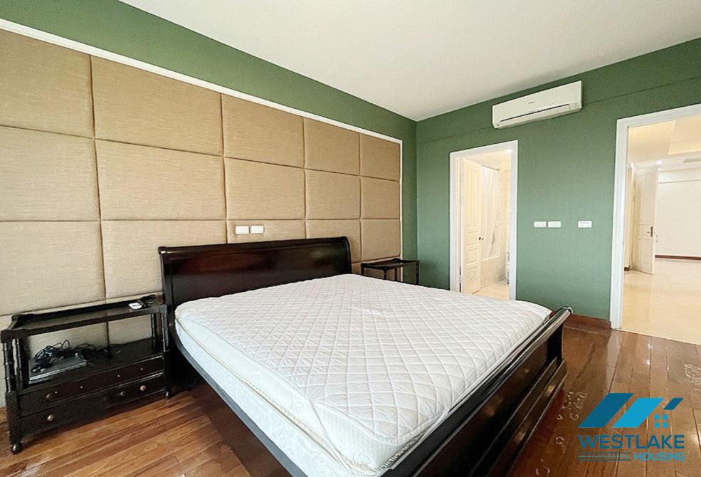 A spacious 3 bedrooms apartment for rent in P building, Ciputra, Tay Ho, Ha Noi