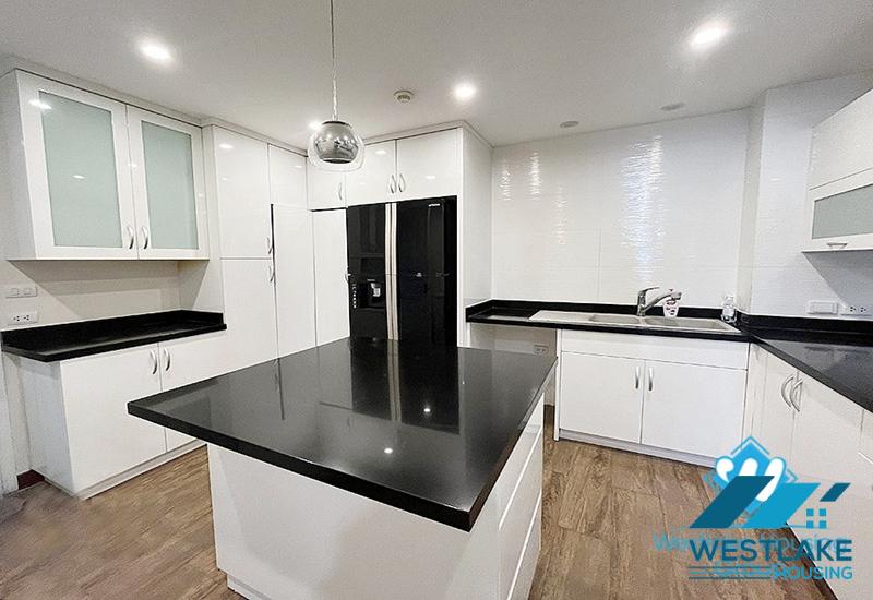 A spacious 3 bedrooms apartment for rent in P building, Ciputra, Tay Ho, Ha Noi