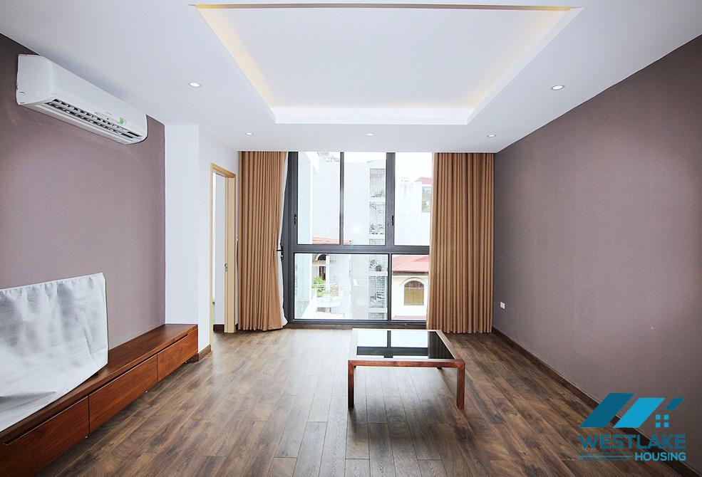 Căn Hộ 2 Phong Ngủ Rộng Đẹp, View Hồ Cho Thuê Tại Đặng Thai Mai Tây Hồ,Hà Nội