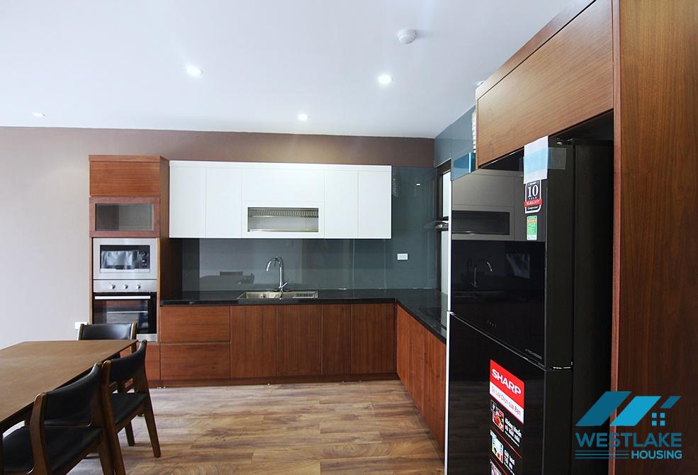 Căn Hộ 2 Phong Ngủ Rộng Đẹp, View Hồ Cho Thuê Tại Đặng Thai Mai Tây Hồ,Hà Nội