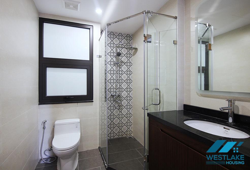 Căn Hộ 2 Phong Ngủ Rộng Đẹp, View Hồ Cho Thuê Tại Đặng Thai Mai Tây Hồ,Hà Nội