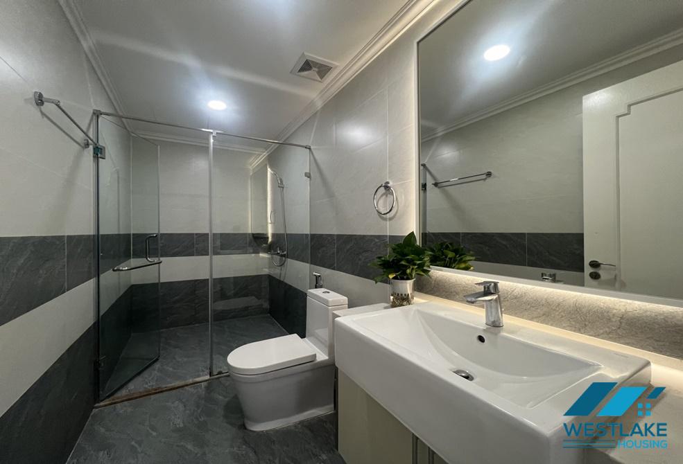 Cho thuê căn hộ 3 phòng ngủ, full nội thất tại Tân Hoàng Minh – 59 Xuân Diệu, Tây Hồ