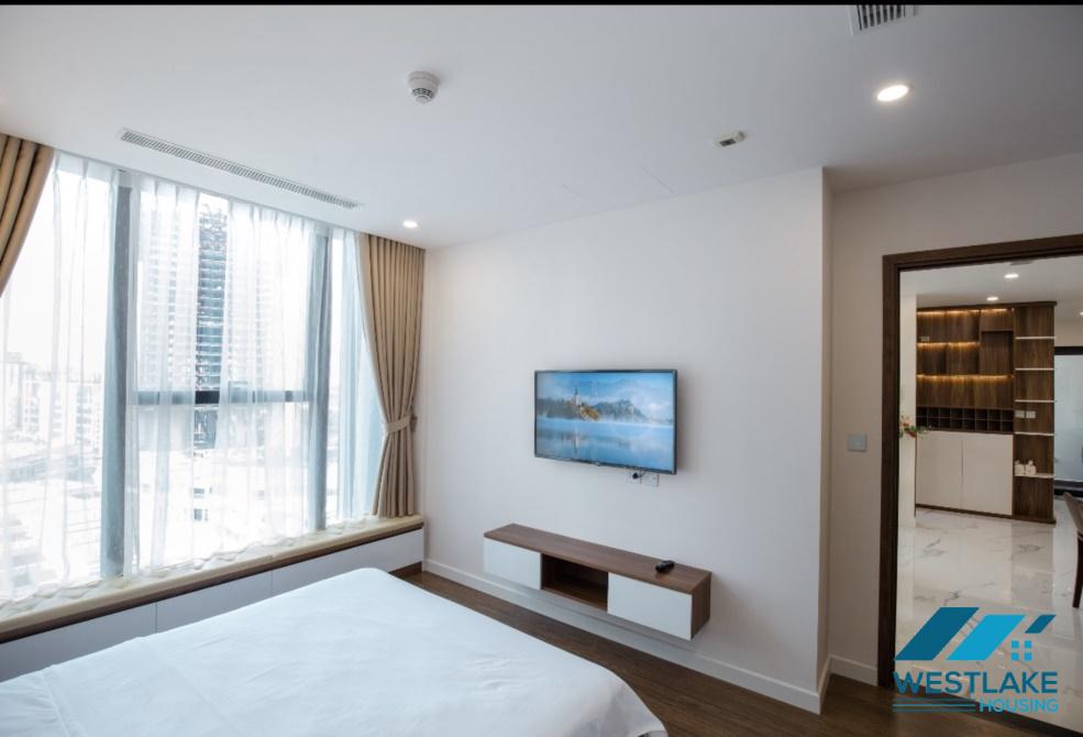 A luxurious 3 bedroom apartment for rent in Sunshine City near Ciputra