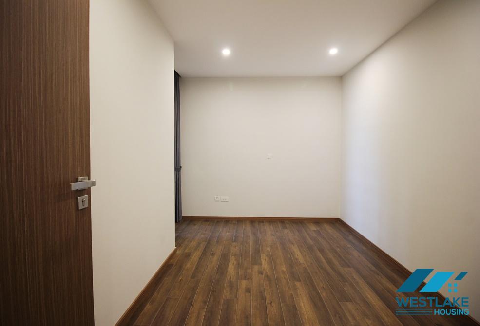 A brand new lovely apartment in Ciputra Compound for rent