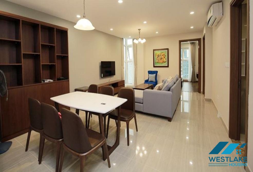 Cho thuê căn hộ 3 phòng ngủ sang trọng và đầy đủ tiện nghi tại Ciputra, Tây Hồ