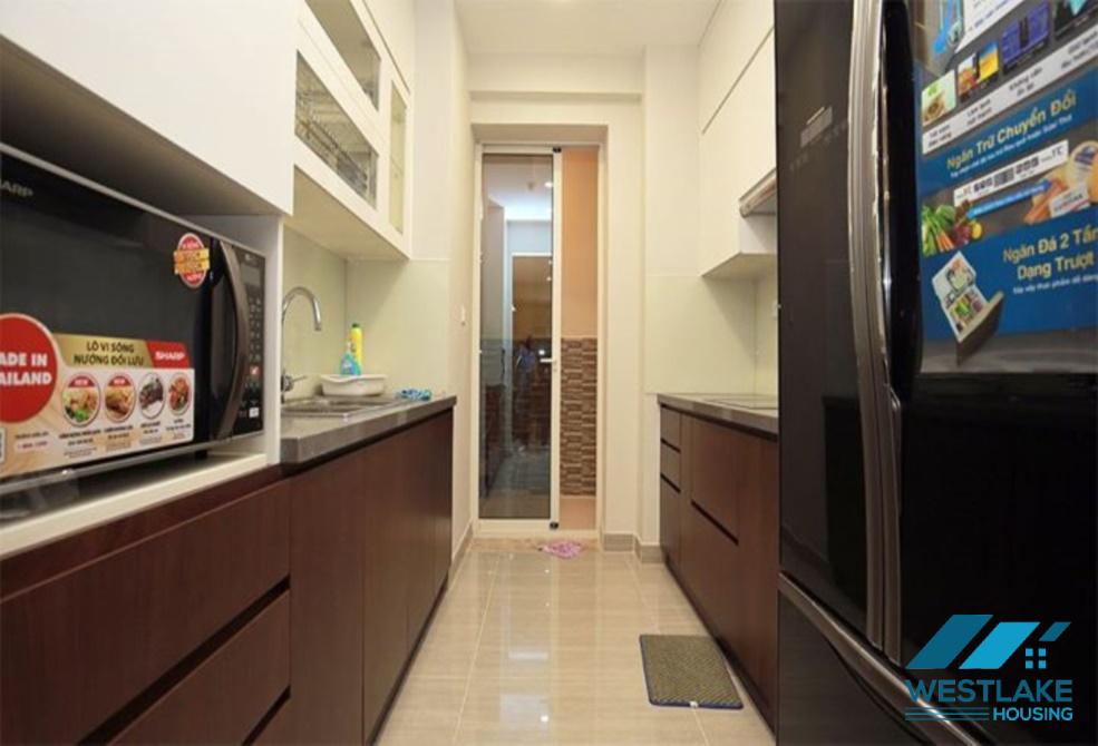 Cho thuê căn hộ 3 phòng ngủ sang trọng và đầy đủ tiện nghi tại Ciputra, Tây Hồ