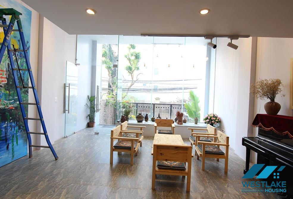An office space or cafe for rent in Tay Ho, Ha Noi